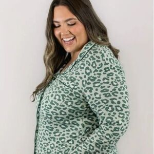 In My Sundays Green Leopard pajama set XL
